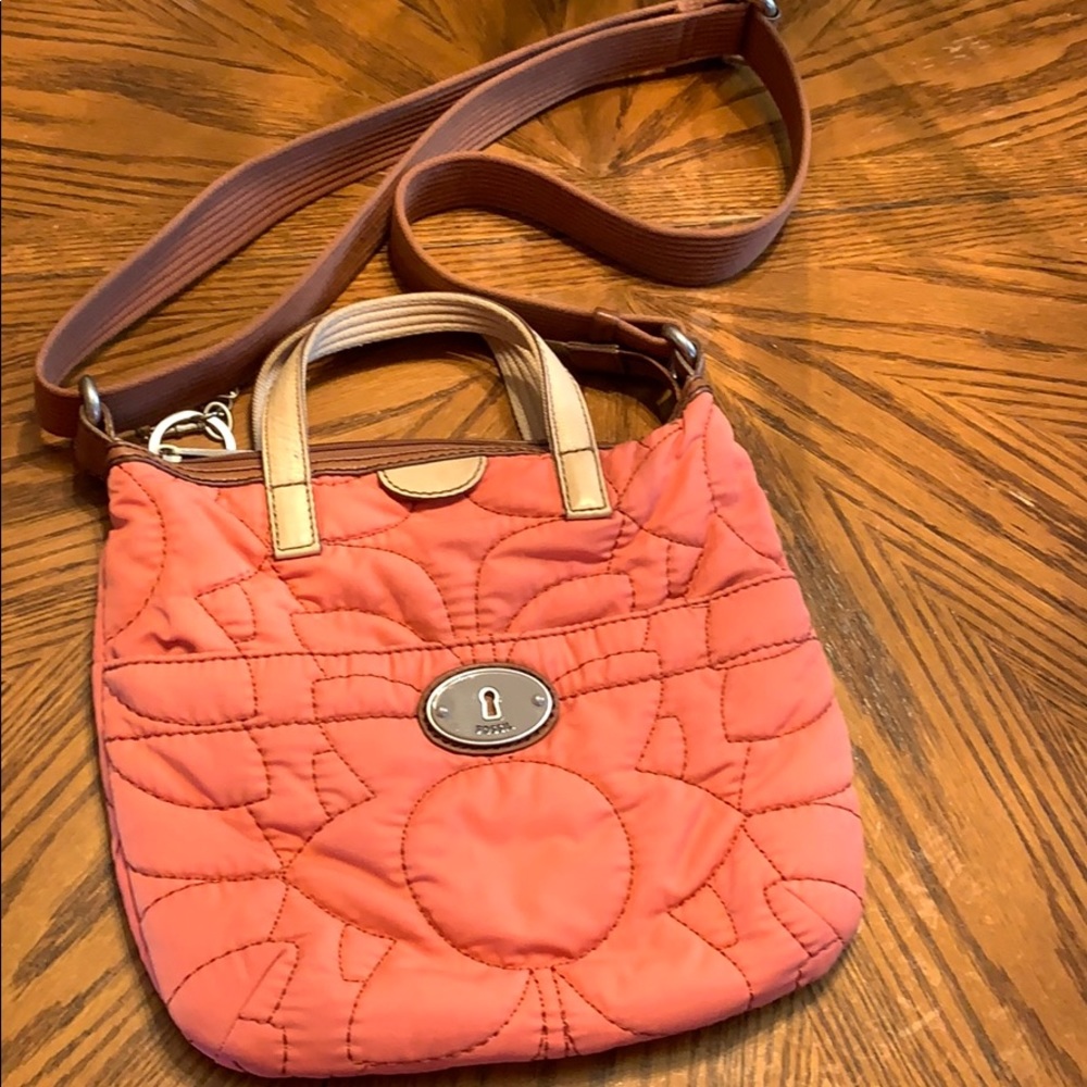Fossil Key Per Crossbody
